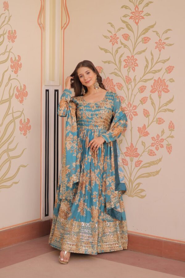 Gown silk - Image 22