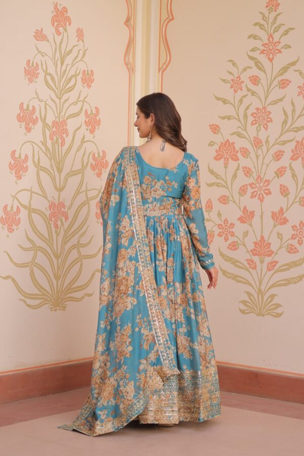 Gown silk - Image 15