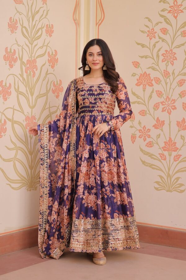 Gown silk - Image 13