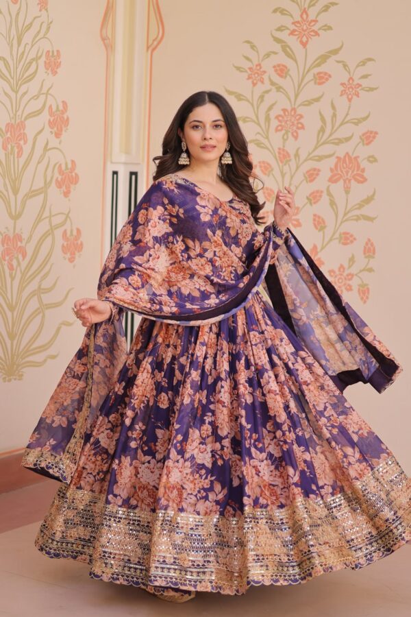 Gown silk - Image 9